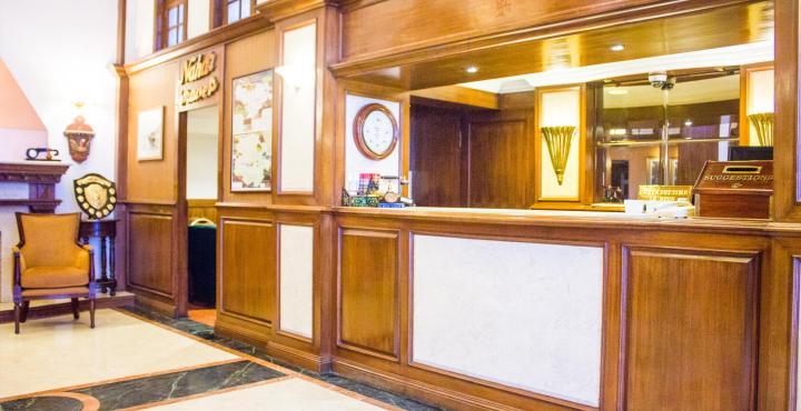 Hotel Nahar Nilgiris Ooty Buitenkant foto